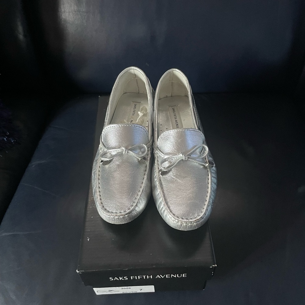 Women size 7 silver loafers